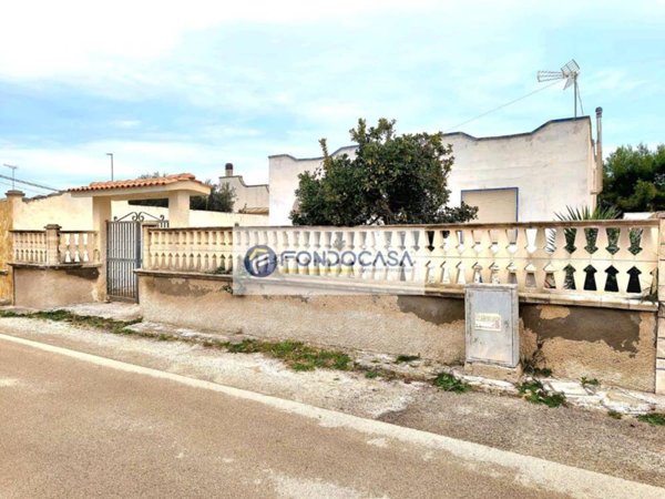 casa indipendente in vendita a Lecce in zona Torre Chianca