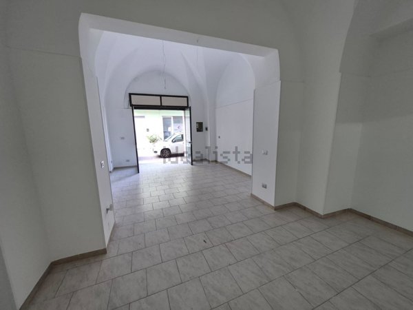 locale commerciale in vendita a Lecce in zona Ariosto
