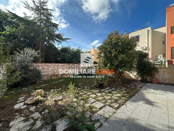 casa indipendente in vendita a Lecce in zona Santa Rosa