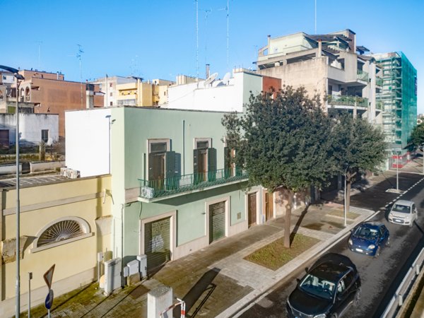 casa indipendente in vendita a Lecce in zona Centro Città