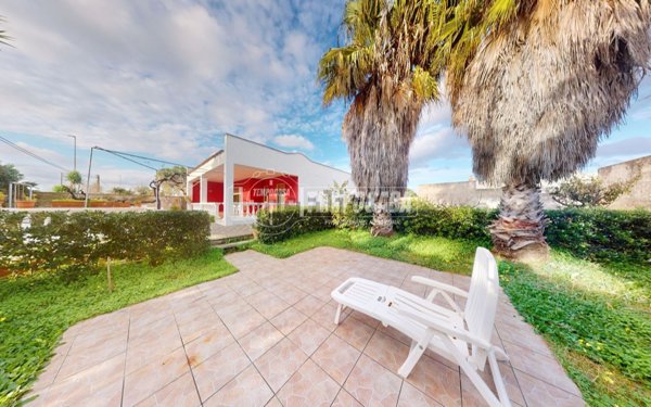 casa indipendente in vendita a Lecce in zona Rudiae