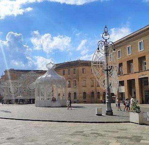 intera palazzina in vendita a Lecce