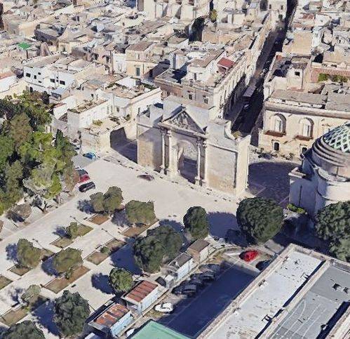 intera palazzina in vendita a Lecce
