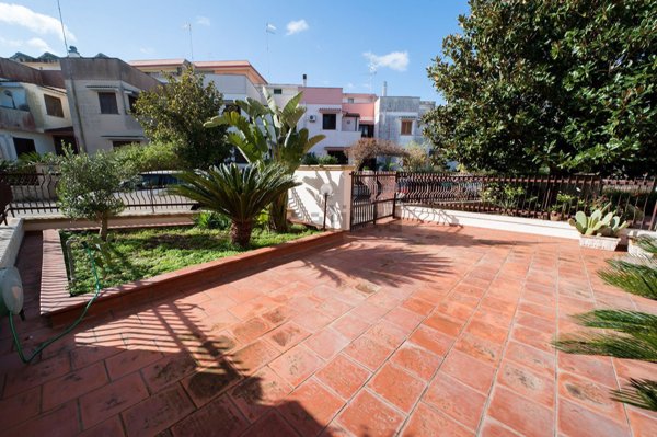 casa indipendente in vendita a Lecce in zona Salesiani