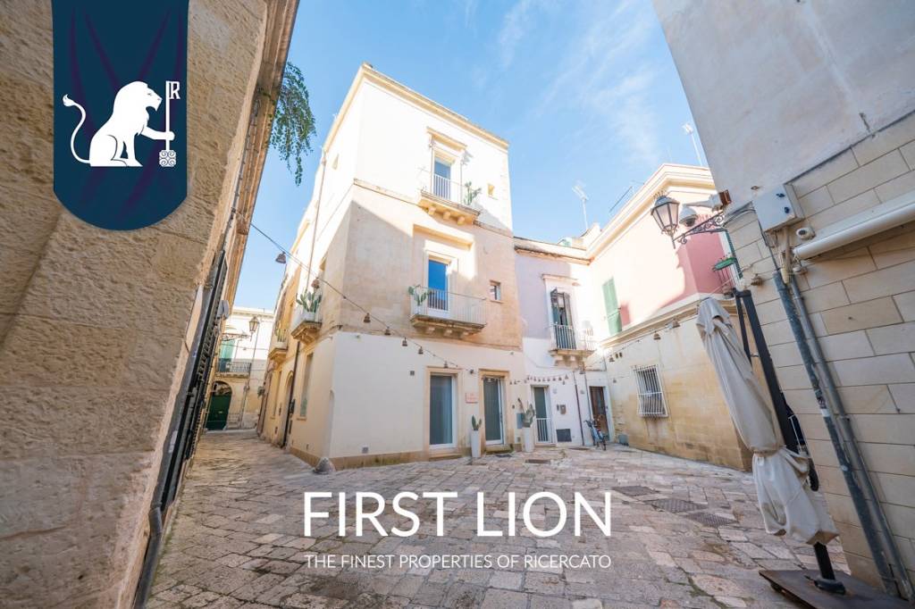 casa indipendente in vendita a Lecce in zona Centro Città