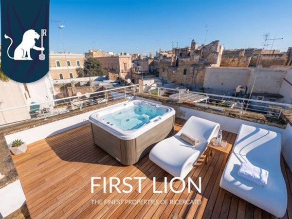 casa indipendente in vendita a Lecce in zona Centro Città