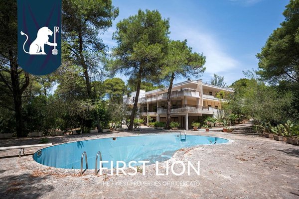 villa in vendita a Lecce in zona Rudiae