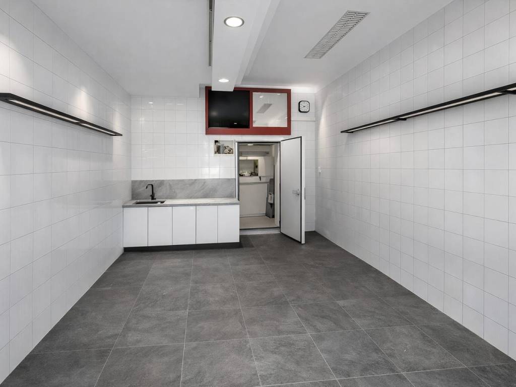 negozio in vendita a Lecce in zona Santa Rosa