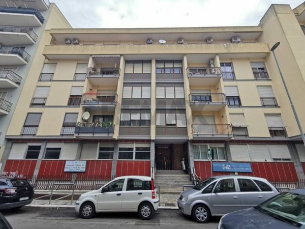 ufficio in vendita a Lecce in zona Ferrovia