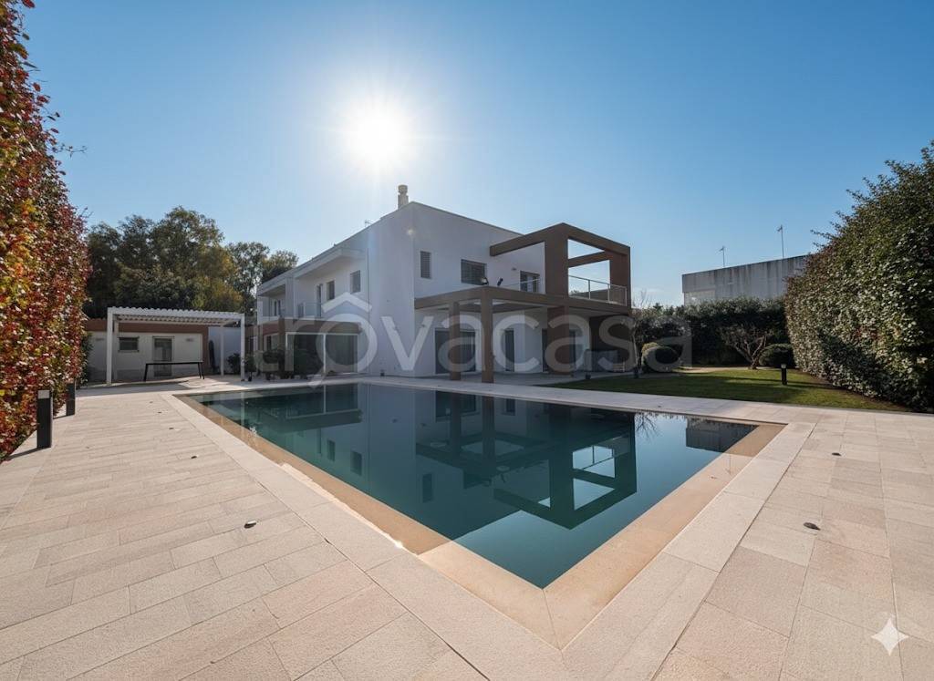 casa indipendente in vendita a Lecce in zona Santa Rosa