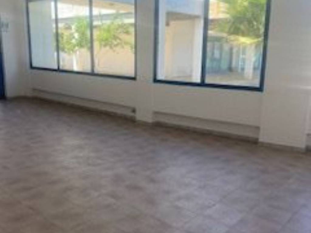 negozio in vendita a Lecce in zona Mezzagrande