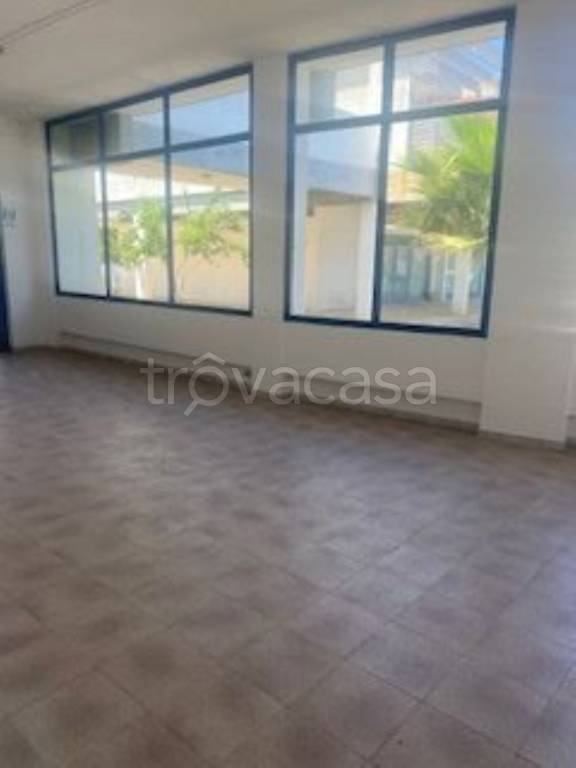 negozio in vendita a Lecce in zona San Cataldo