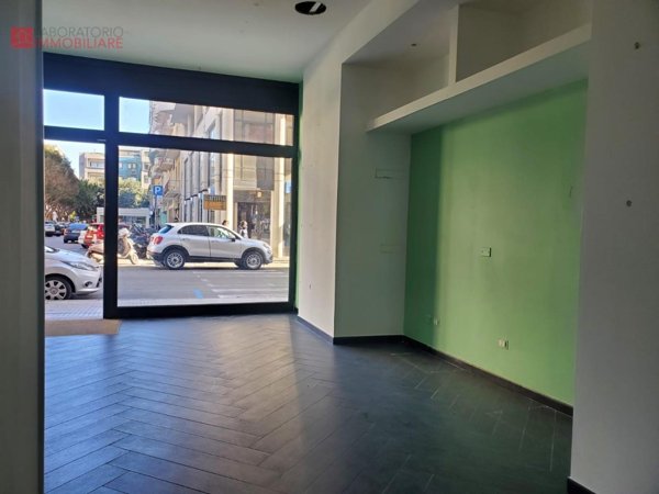 locale commerciale in vendita a Lecce in zona Mazzini