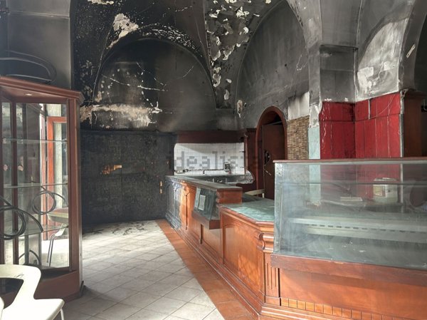 locale commerciale in vendita a Lecce
