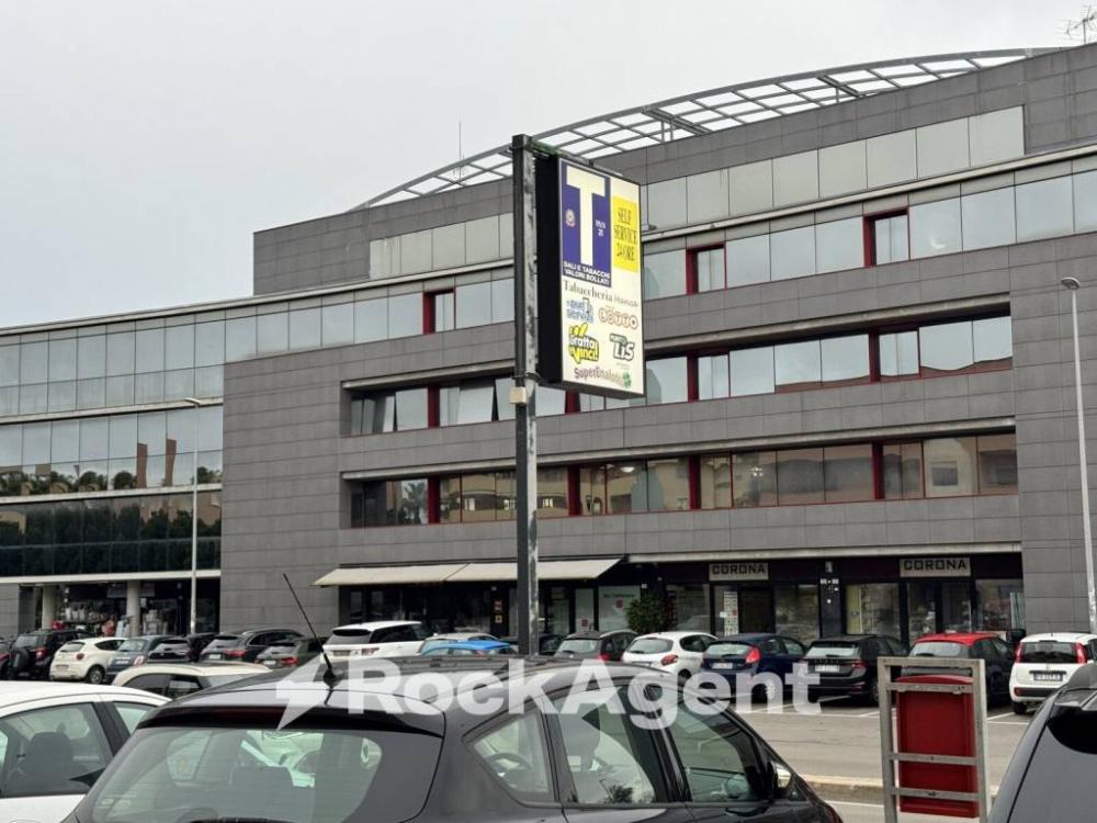 negozio in vendita a Lecce in zona Stadio