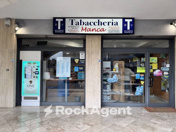 negozio in vendita a Lecce in zona Partigiani