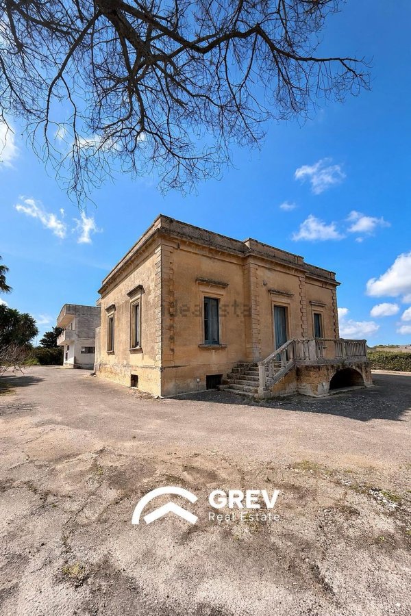 casa indipendente in vendita a Lecce in zona Centro Città