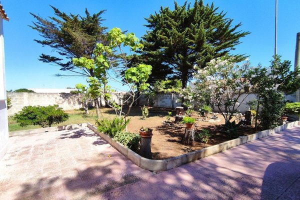 casa indipendente in vendita a Lecce in zona Torre Chianca