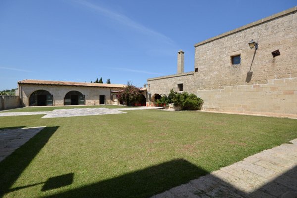 casale in vendita a Lecce in zona Frigole