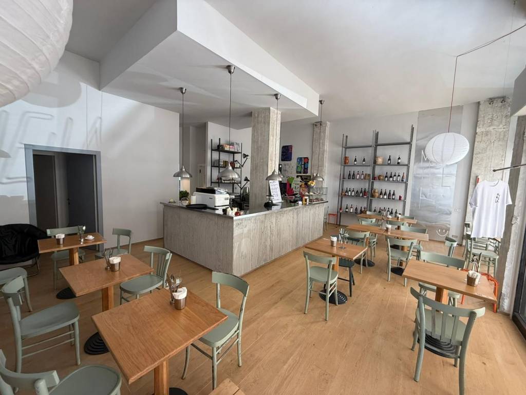 negozio in vendita a Lecce in zona Centro Città