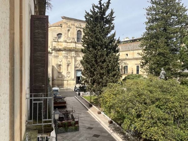 casa indipendente in vendita a Lecce in zona Centro Città