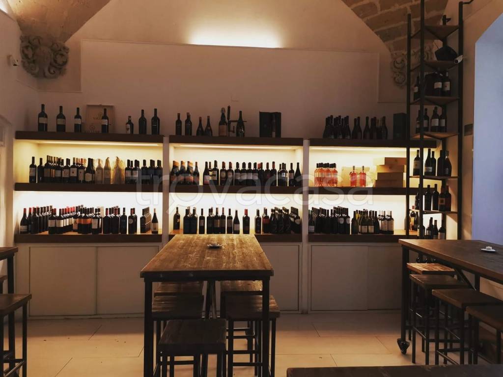 negozio in vendita a Lecce in zona Centro Città