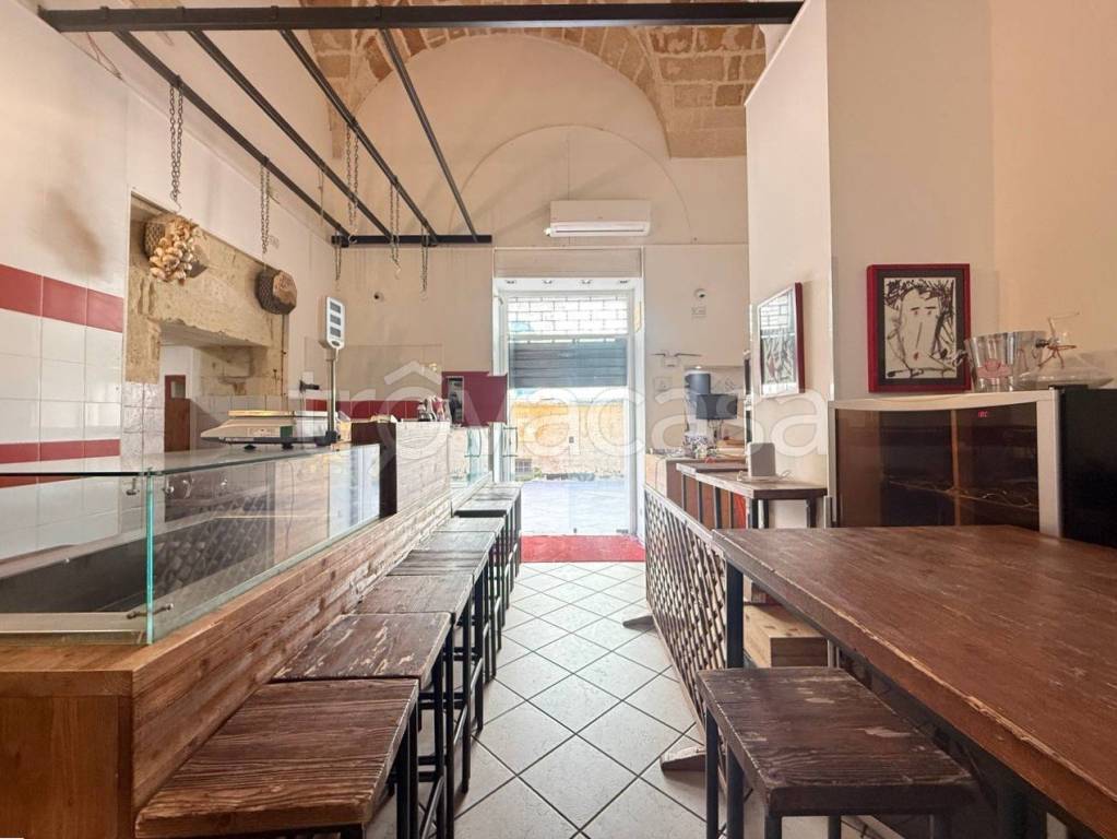 negozio in vendita a Lecce in zona Centro Città