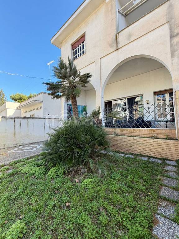 casa indipendente in vendita a Lecce in zona Centro Città