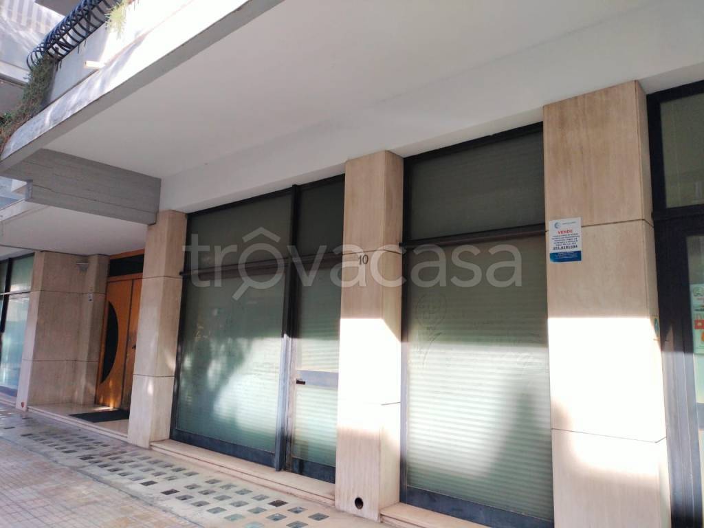 negozio in vendita a Lecce in zona Partigiani