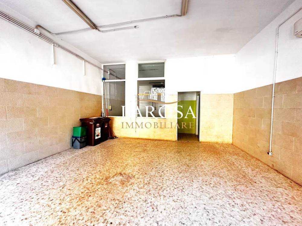 locale commerciale in vendita a Lecce in zona Mazzini