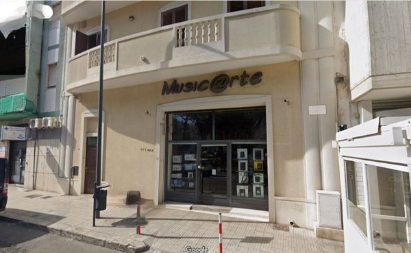 locale commerciale in vendita a Lecce in zona Ariosto