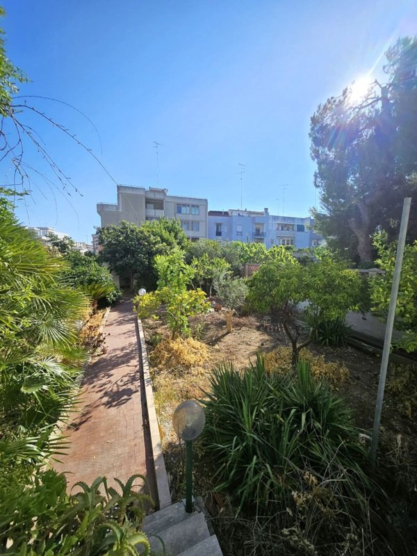 appartamento in vendita a Lecce in zona Salesiani