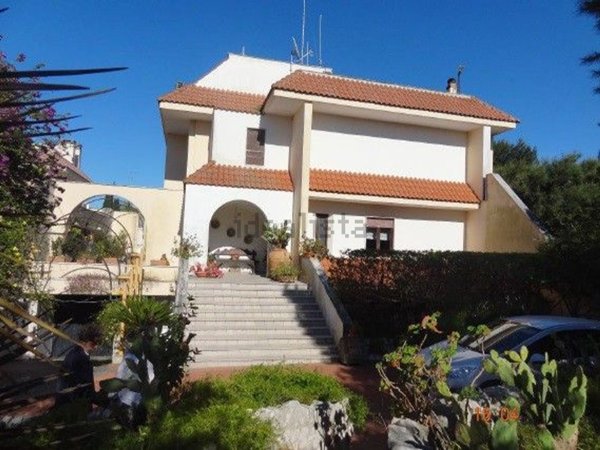 casa indipendente in vendita a Lecce in zona Centro Città