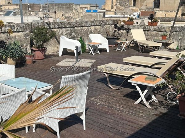 casa indipendente in vendita a Lecce in zona Centro Città
