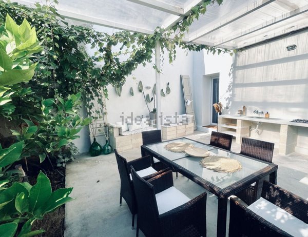 casa indipendente in vendita a Lecce in zona Torre Chianca