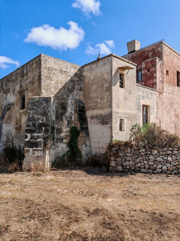 casa indipendente in vendita a Lecce in zona Centro Città