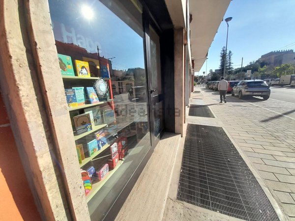 locale commerciale in vendita a Lecce in zona Centro Città