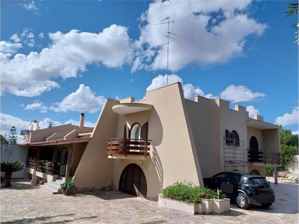 casa indipendente in vendita a Lecce in zona Centro Città