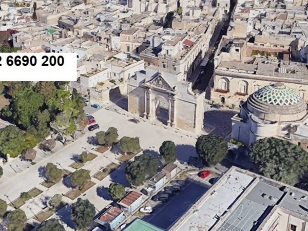 intera palazzina in vendita a Lecce
