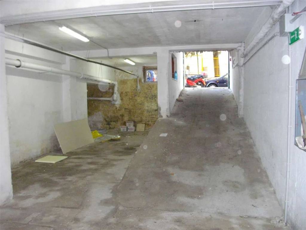 negozio in vendita a Lecce in zona Leuca