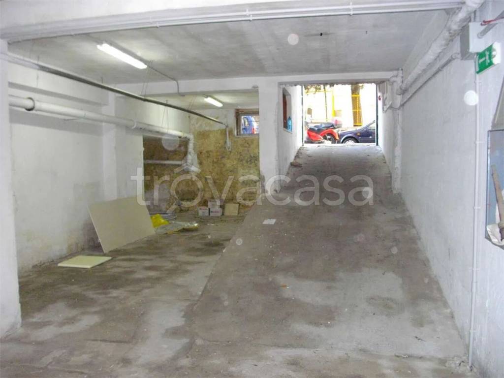 negozio in vendita a Lecce in zona Leuca