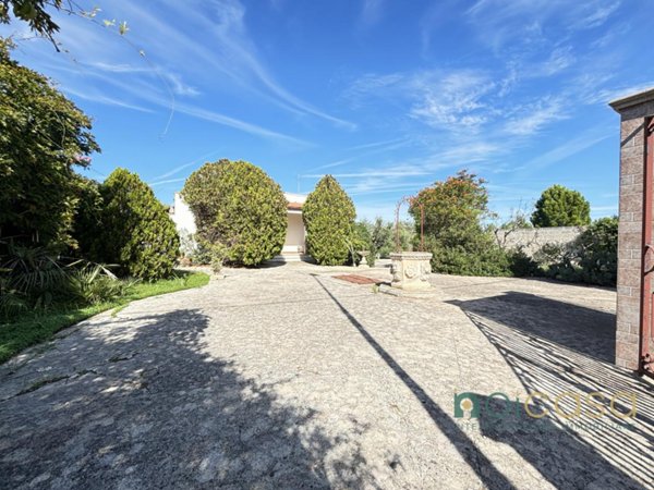 casa indipendente in vendita a Lecce in zona Torre Chianca