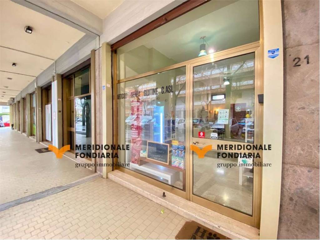 negozio in vendita a Lecce in zona Partigiani