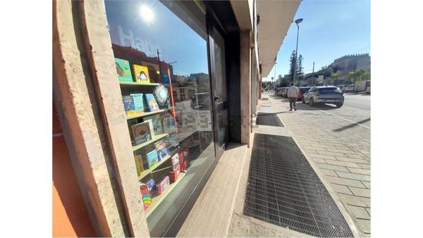 locale commerciale in vendita a Lecce in zona Centro Città