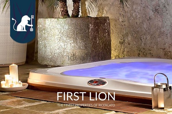 casa indipendente in vendita a Lecce in zona Centro Città