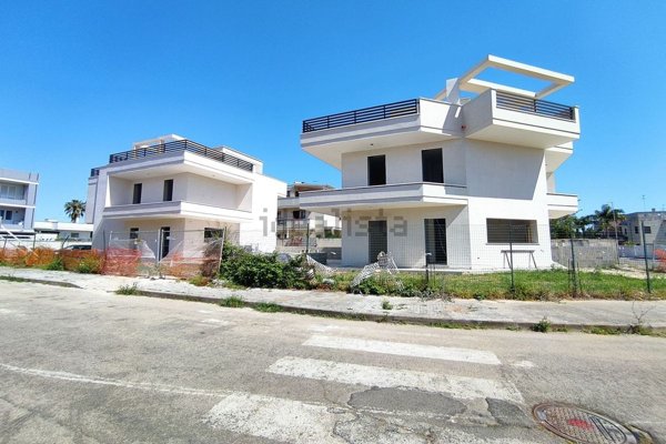 casa indipendente in vendita a Lecce in zona Centro Città