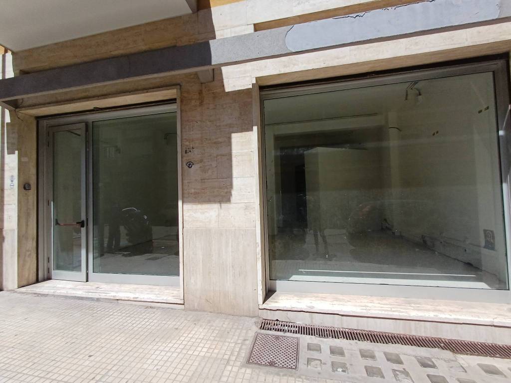 negozio in vendita a Lecce in zona Mazzini