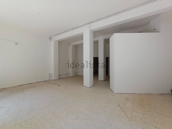 locale commerciale in vendita a Lecce in zona Mazzini