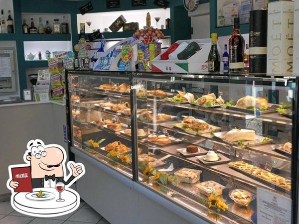 negozio in vendita a Lecce in zona Centro Città