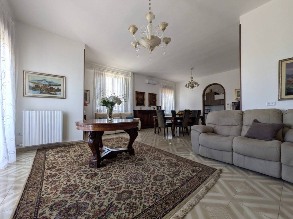 casa indipendente in vendita a Lecce in zona Rudiae